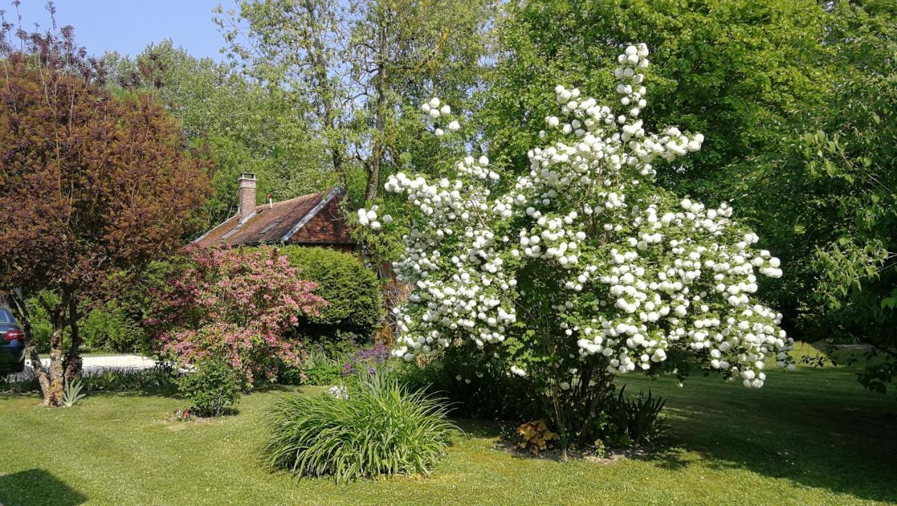 Domaine Du Carouge 호텔 Lirey 외부 사진
